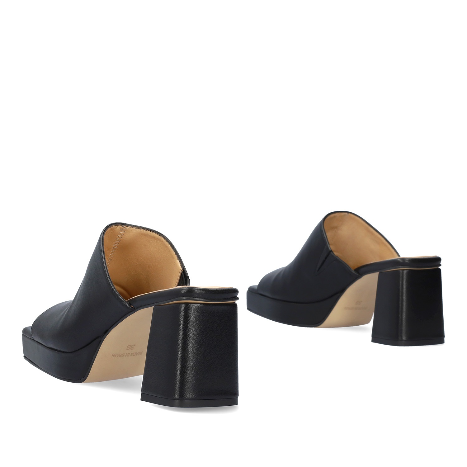 Mule with heel and platform in black leather